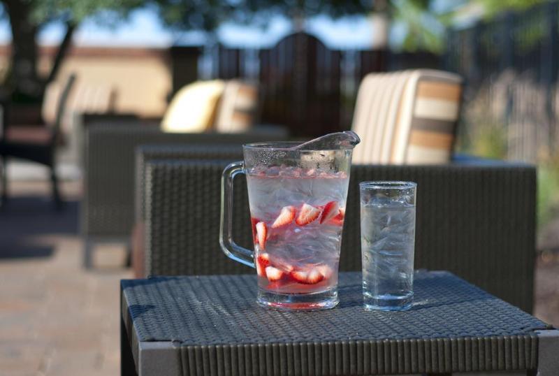 Courtyard By Marriott San Antonio Airport Hotell Exteriör bild